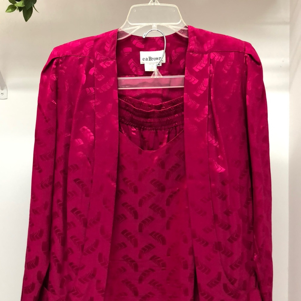 Three-piece jacket and slacks it